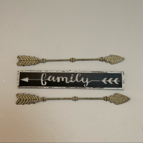 Hobby Lobby Other - Hobby Lobby “Family” Sign with Arrows
